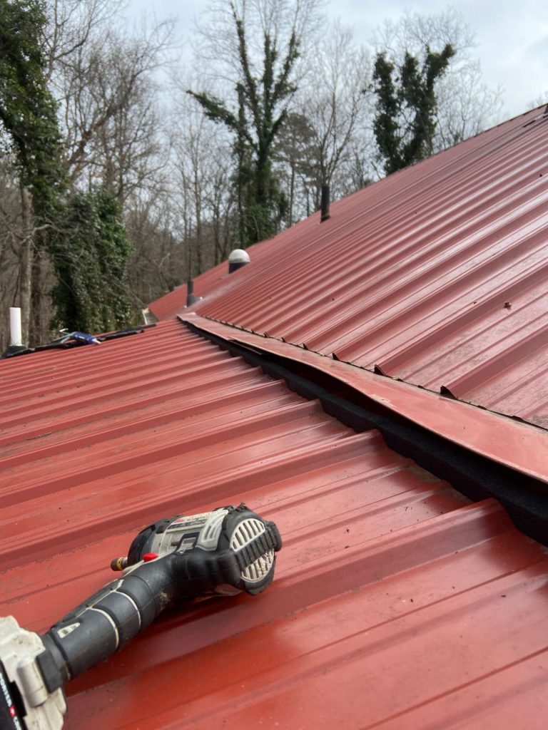metal roof repair service in Knoxville TN